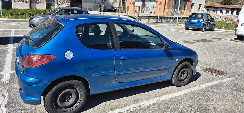 Usata Peugeot 206 75 CV (55 kW) 2008 Berlina