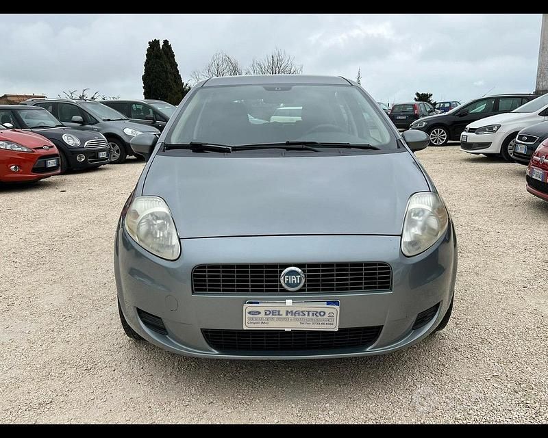 Usata Fiat Grande Punto Dynamic 80 CV (58 kW) 2006 Azzurro Utilitaria