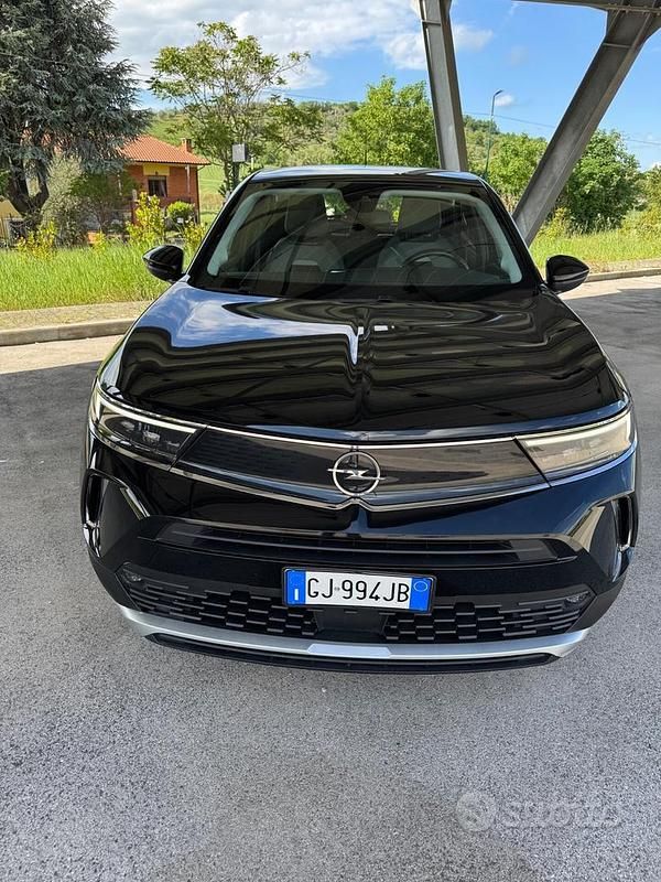 Usata Opel Mokka Elegance 110 CV (80 kW) 2022 Nero SUV