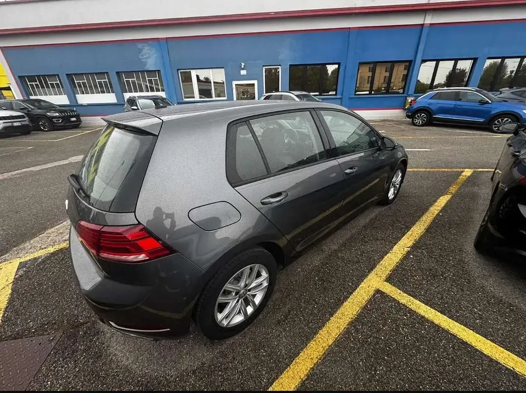 Usata VW Golf VII Comfortline 116 CV (85 kW) 2019 Berlina