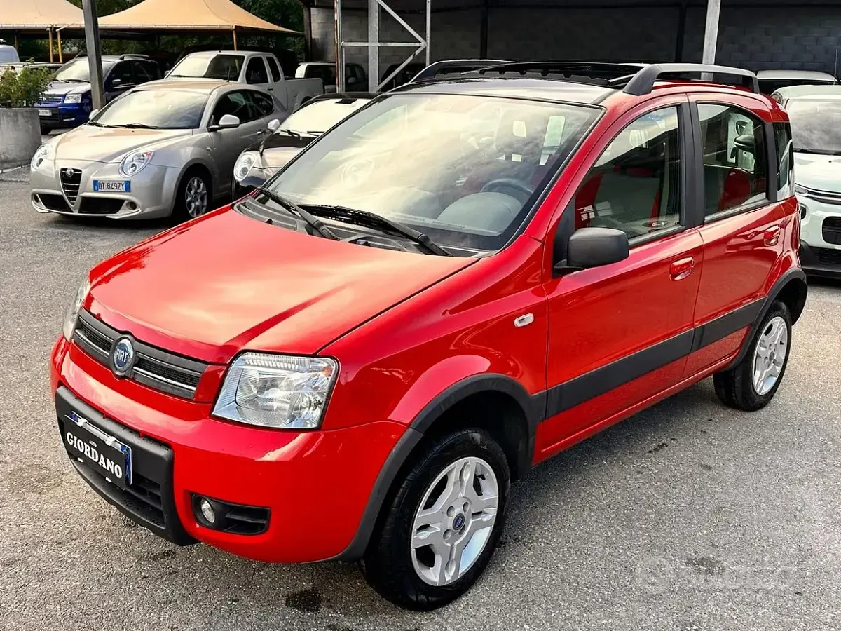 Usata Fiat Panda 4x4 Climbing 69 CV (50 kW) 2005 Utilitaria