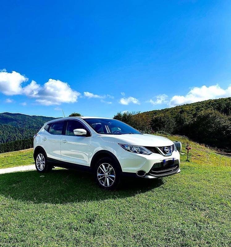 Usata Nissan Qashqai 131 CV (96 kW) 2017 Bianco SUV