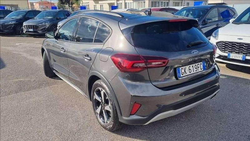 Usata Ford Focus Active 125 CV (91 kW) 2022 Magnetic SUV