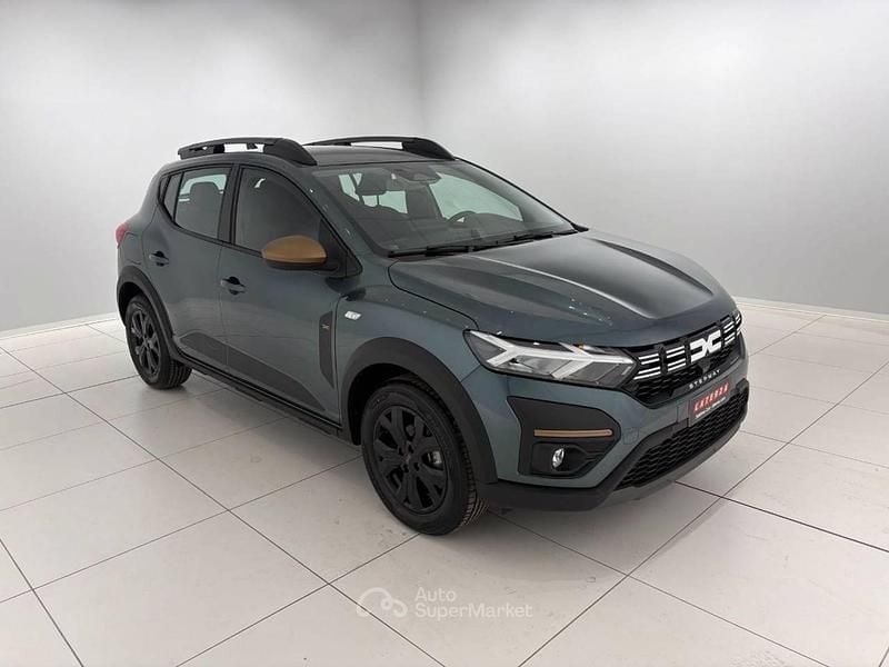 Nuova Dacia Sandero Extreme 101 CV (74 kW) 2026 Verde Berlina