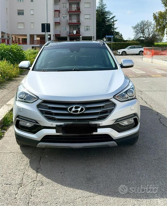 Usata Hyundai Santa Fe Xpossible 200 CV (147 kW) 2018 Grigio SUV