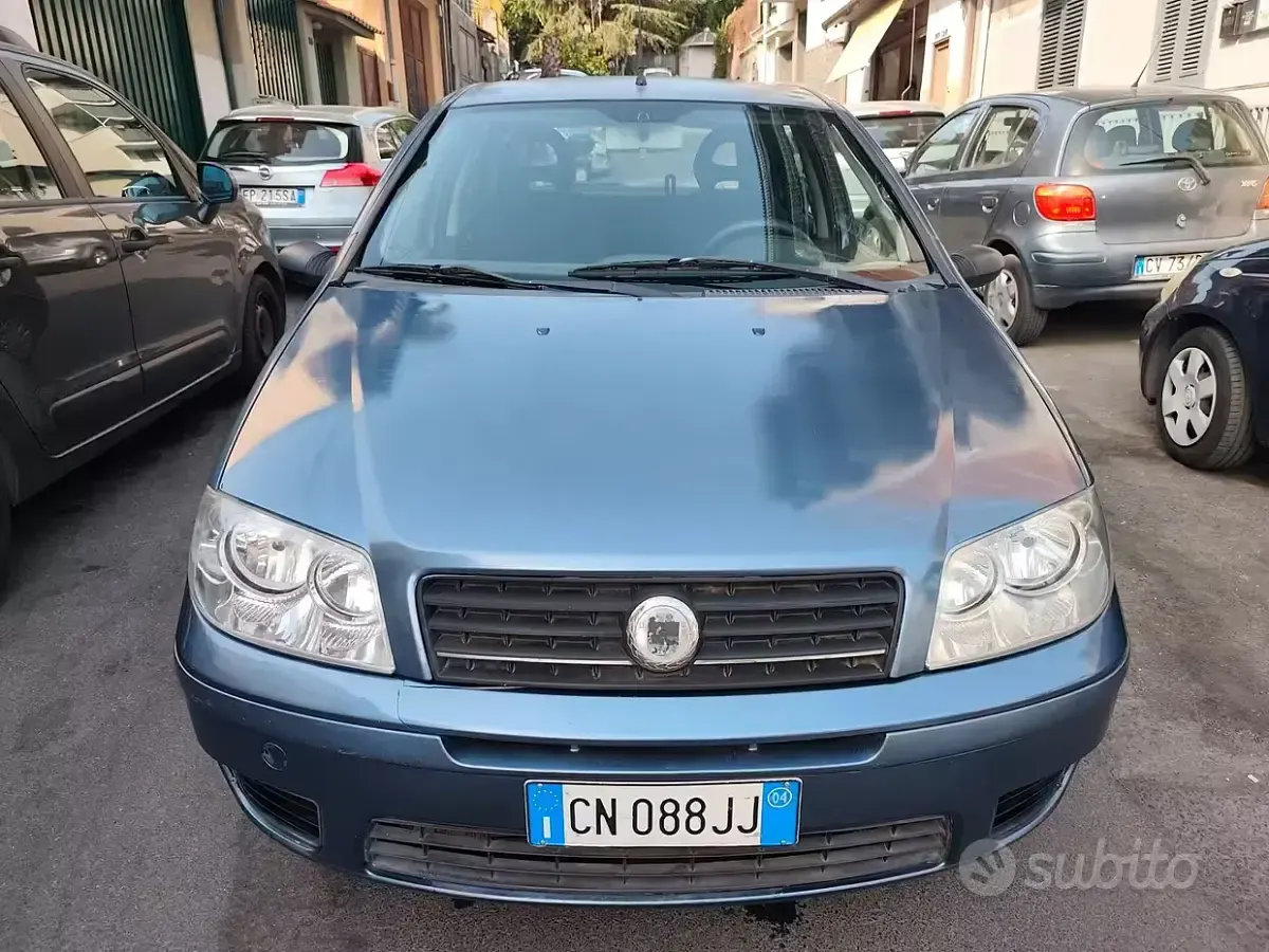 Usata Fiat Punto 60 CV (44 kW) 2004 Utilitaria