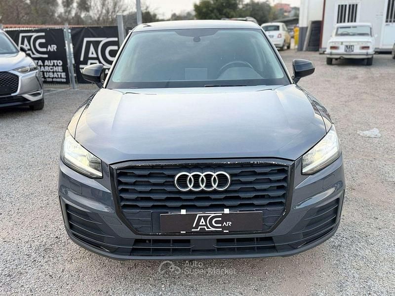Usata Audi Q2 Business 116 CV (85 kW) 2017 Grigio SUV