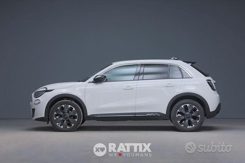 Usata Fiat 600 La Prima 110 CV (80 kW) 2025 Bianco gelato pastello SUV