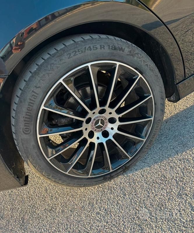 Usata Mercedes 180 2019 Nero Berlina