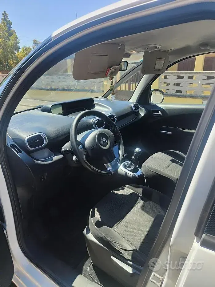 Usata Citroën C3 Picasso 90 CV (66 kW) 2009 Bianco Monovolume