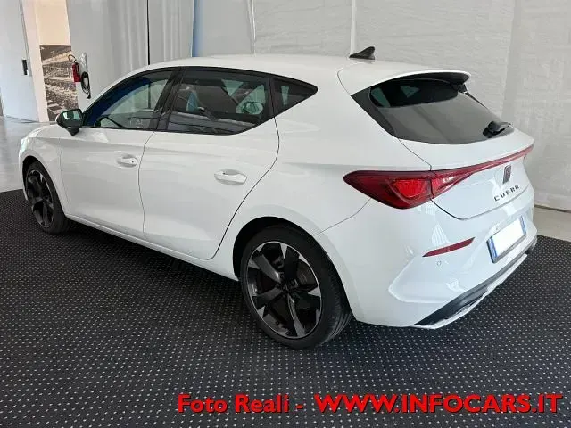 Occasion Cupra Leon 150 ch (110 kW) 2024 Blanc Berline