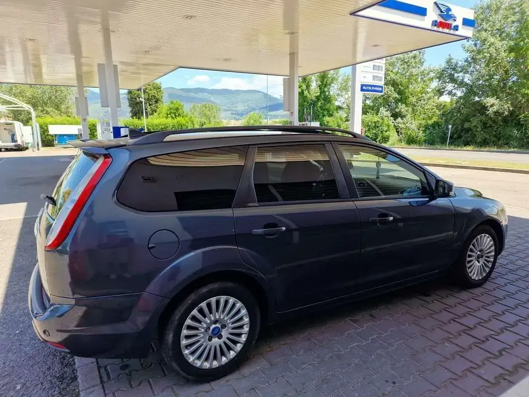 Usata Ford Focus Style 109 CV (80 kW) 2010 Station wagon