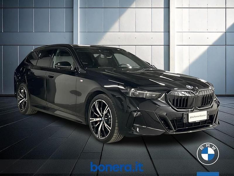 Usata BMW 520 M Sport 197 CV (144 kW) 2024 Nero Station wagon