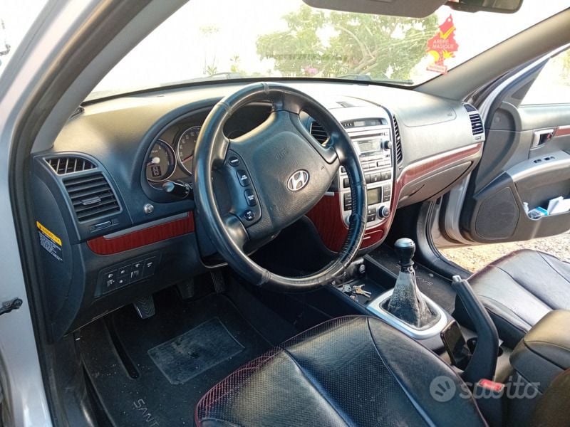 Usata Hyundai Santa Fe 155 CV (114 kW) 2009 Grigio SUV