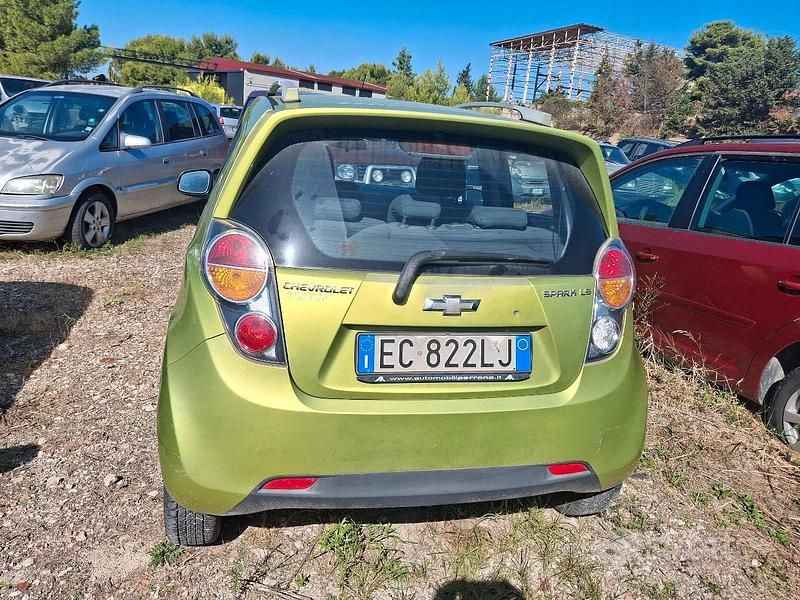 Usata 2012 Chevrolet Spark Due volumi | 3000 € (Buon prezzo) - Immagine 1/4