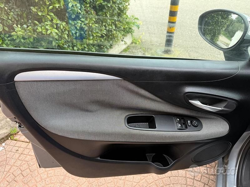 Usata Fiat Punto Evo Emotion 95 CV (69 kW) 2010 Grigio Utilitaria