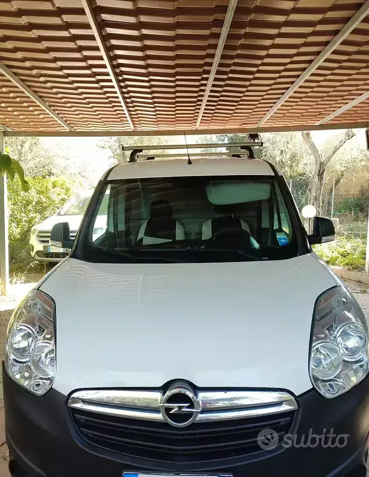 Usata Opel Combo 120 CV (88 kW) 2017 Monovolume