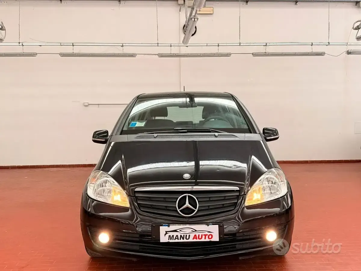 Usata Mercedes A160 Elegance 82 CV (60 kW) 2010 Nero Berlina