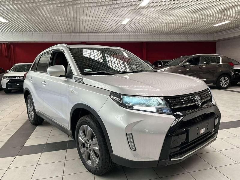 Nuova Suzuki Vitara 110 CV (80 kW) 2026 Bianco SUV