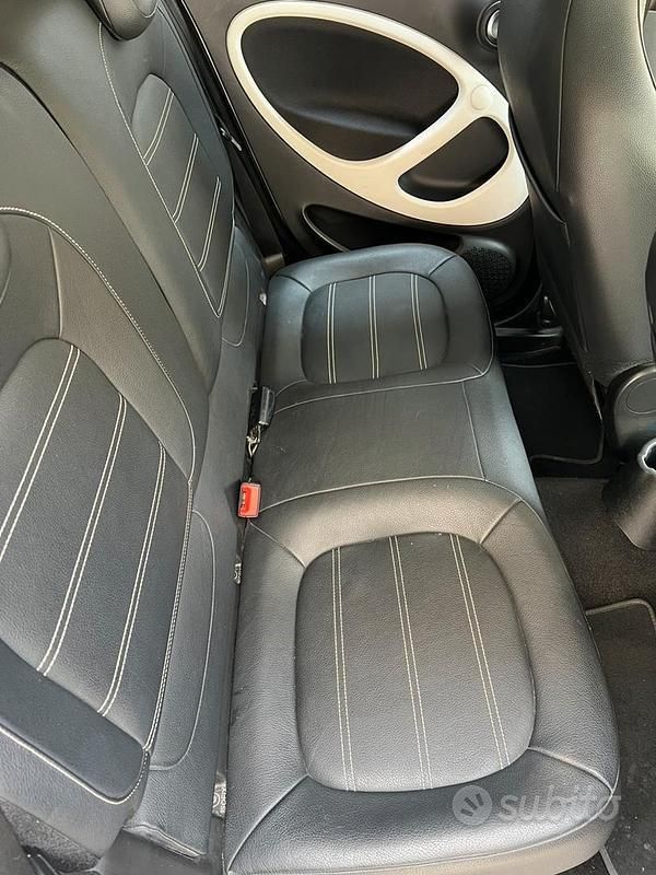 Usata Smart ForFour 71 CV (52 kW) 2016 Utilitaria