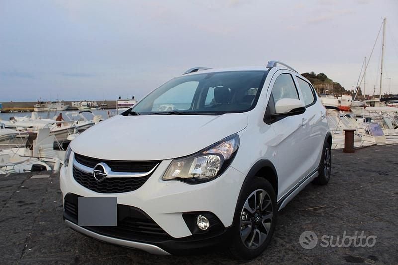 Usata Opel Karl Rocks 73 CV (53 kW) 2018 Bianco Utilitaria