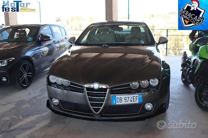 Usata Alfa Romeo 159 150 CV (110 kW) 2006 Marrone Berlina
