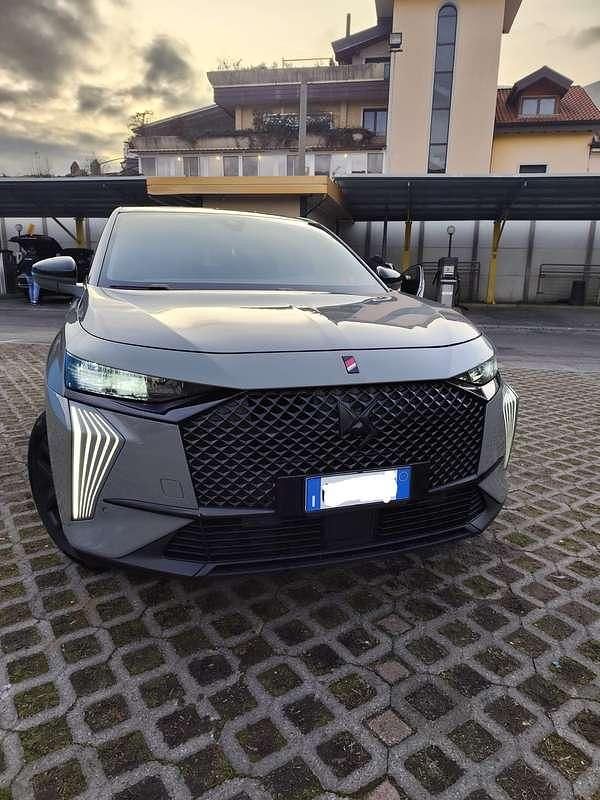 Usata DS Automobiles DS7 Crossback Performance 131 CV (96 kW) 2023 Grigio SUV