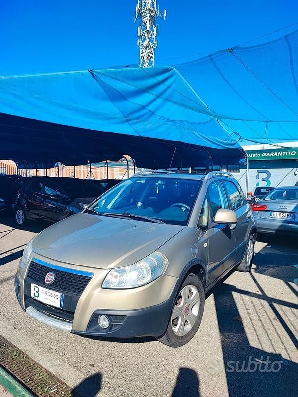 Usata Fiat Sedici Dynamic 107 CV (78 kW) 2009 Beige SUV