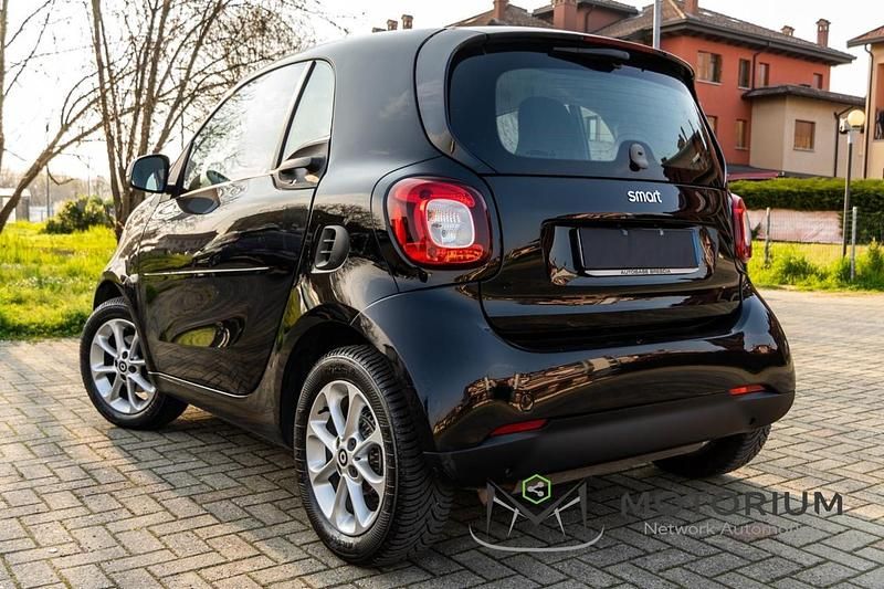 Usata Smart ForTwo Cabrio 89 CV (65 kW) 2016 Viola Cabrio