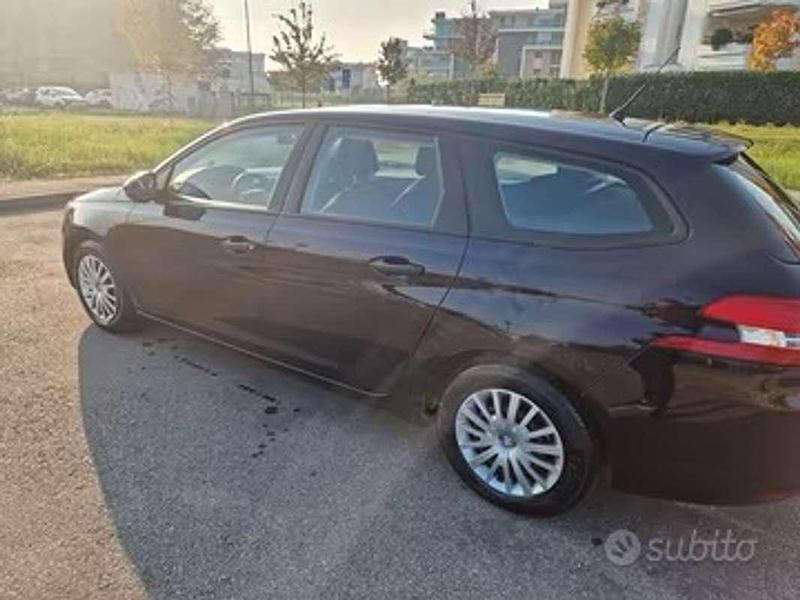 Usata Peugeot 308 SW Access 99 CV (72 kW) 2016 Blu/azzurro Station wagon