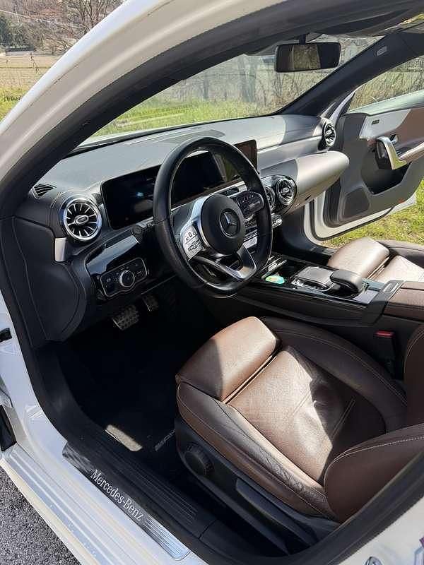 Usata Mercedes A180 Premium 116 CV (85 kW) 2018 Berlina