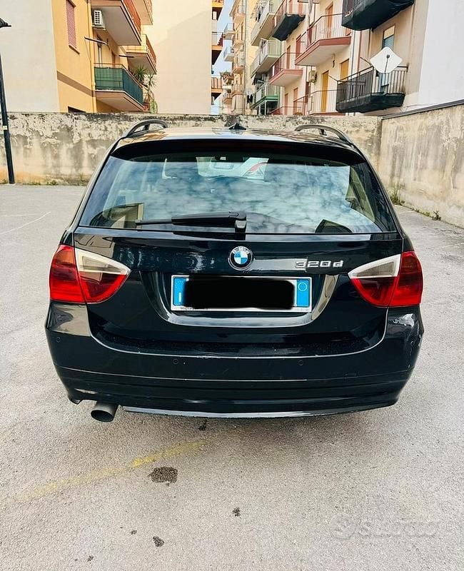 Usata BMW 320 163 CV (119 kW) 2007 Nero Station wagon