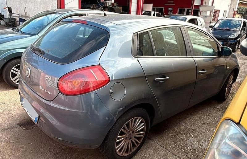 Usata Fiat Bravo Emotion 120 CV (88 kW) 2007 Grigio Utilitaria