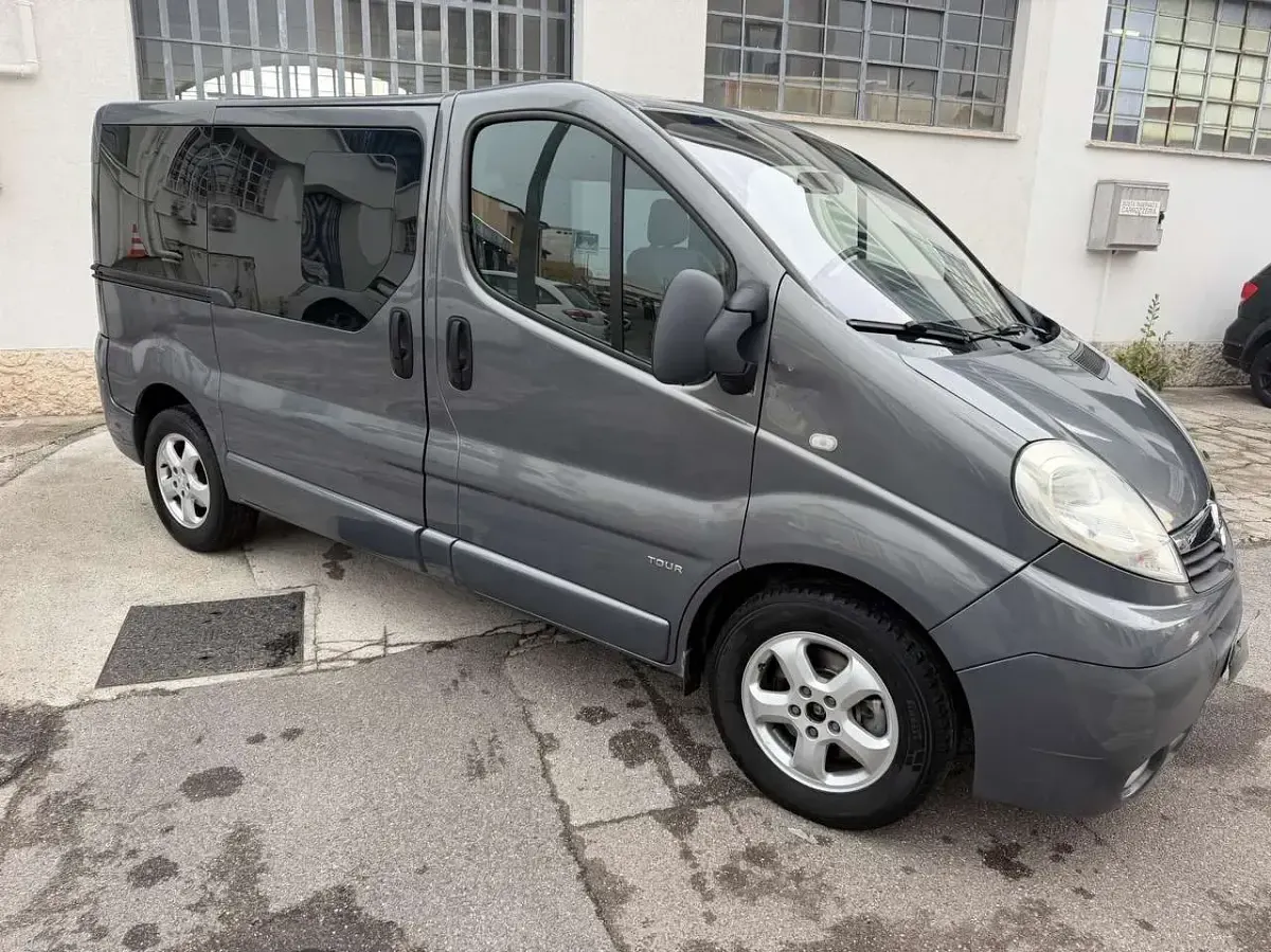 Usata Opel Vivaro 114 CV (83 kW) 2013 Other Monovolume