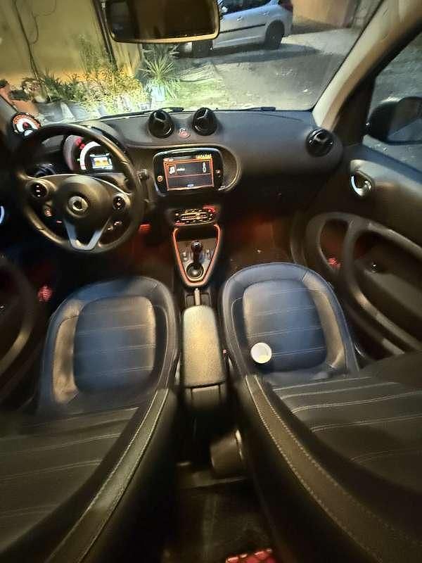 Usata Smart ForTwo Coupé Prime 41 kW (56 CV) 2021 Utilitaria