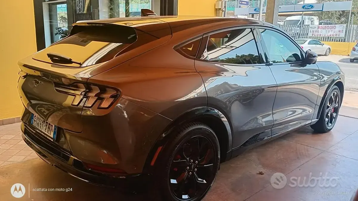 Usata Ford Mustang 2023 Marrone Coupé
