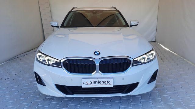 Usata BMW 318 Advantage 150 CV (110 kW) 2022 Bianco Station wagon