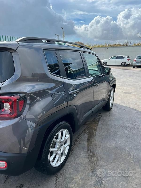 Usata Jeep Renegade 120 CV (88 kW) 2020 Grigio SUV
