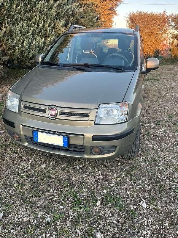 Usata Fiat Panda Climbing 60 CV (44 kW) 2008 Utilitaria