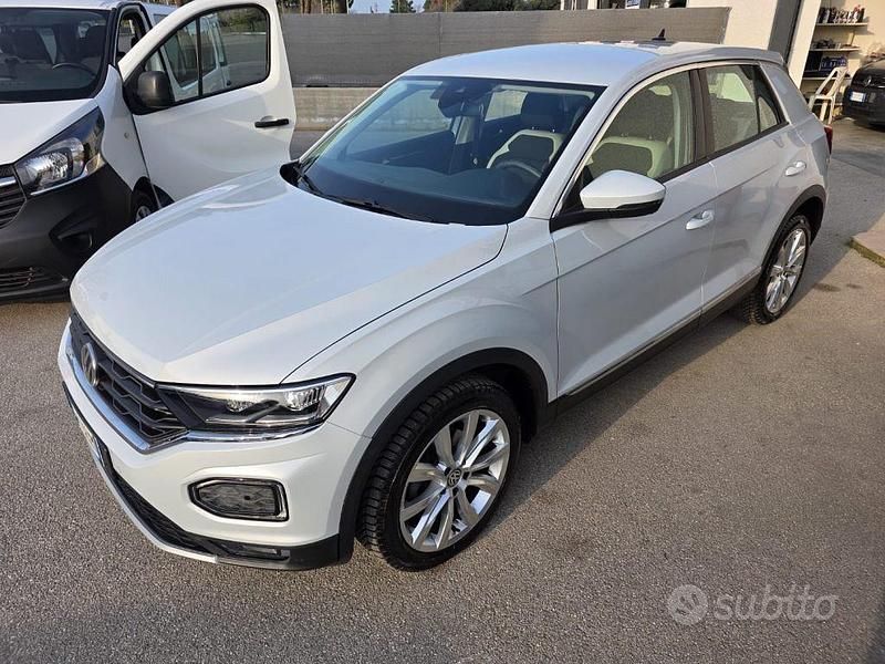 Usata VW T-Roc Advance 116 CV (85 kW) 2020 Grigio SUV
