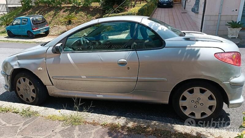 Usata Peugeot 206 109 CV (80 kW) 2007 Grigio Cabrio