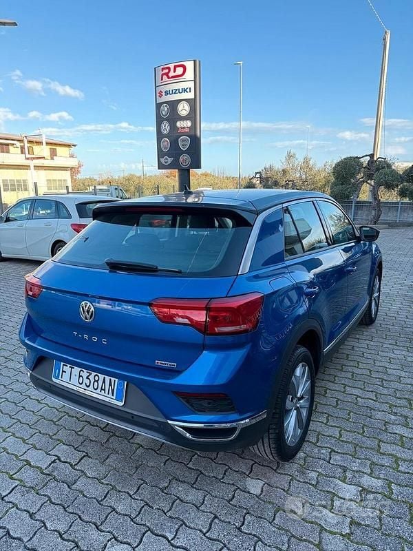 Usado VW T-Roc 150 CV (110 kW) 2018 Azul SUV