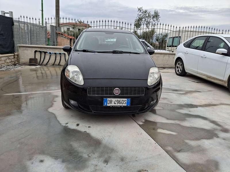 Other Usata 2008 Fiat Grande Punto Dynamic Due volumi | 1490 € (Super prezzo) - Immagine 1/4