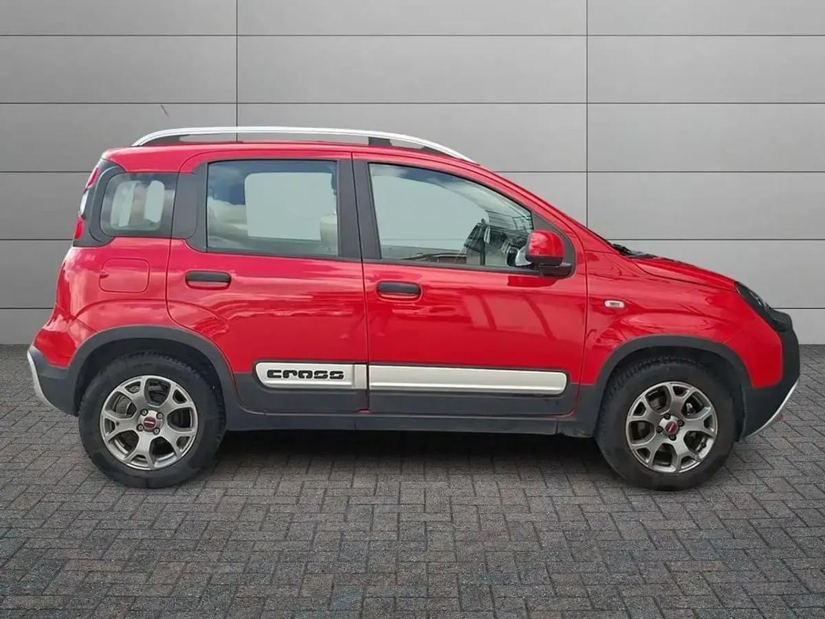 Usata Fiat Panda Cross Cross 69 CV (50 kW) 2018 Rosso Utilitaria