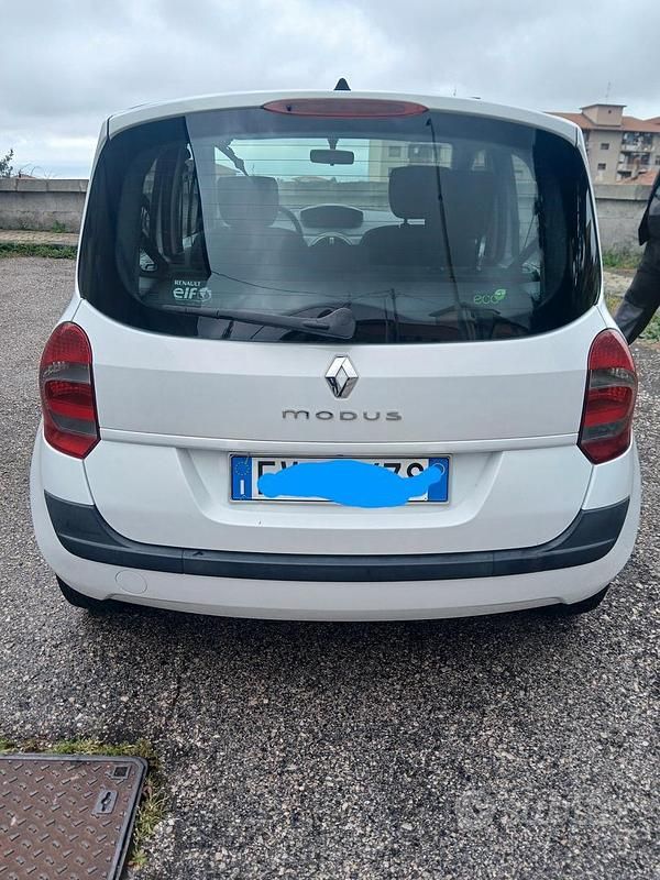 Usata Renault Modus 85 CV (62 kW) 2010 Bianco Monovolume