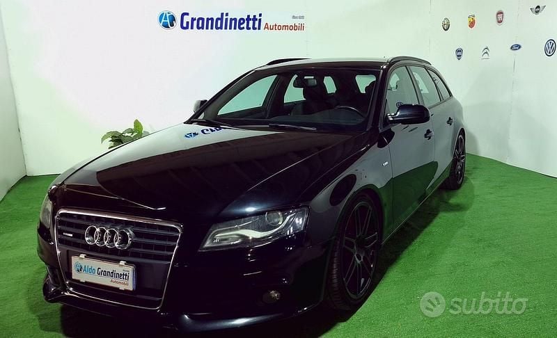 Nero Usata 2010 Audi A4 S-Line Due volumi | 11.500 € (Molto cara) - Immagine 1/4