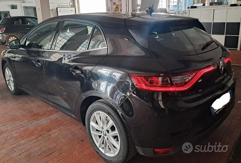 Usata Renault Mégane IV 110 CV (80 kW) 2017 Nero Berlina