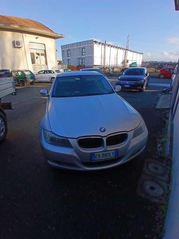 Usata BMW 320 224 CV (164 kW) 2009 Argento Berlina