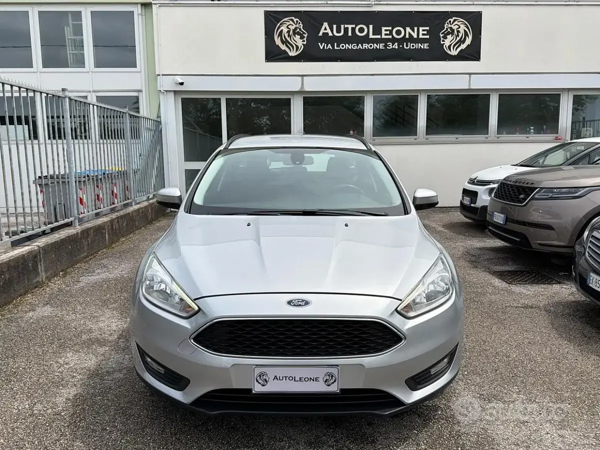 Usata Ford Focus 120 CV (88 kW) 2017 Grigio Station wagon