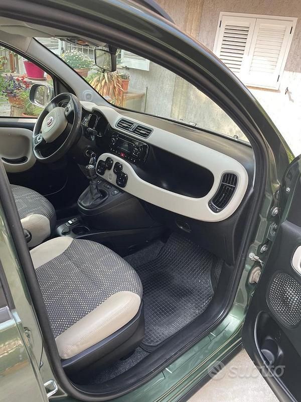 Usata Fiat Panda Trekking 86 CV (63 kW) 2011 Verde Utilitaria